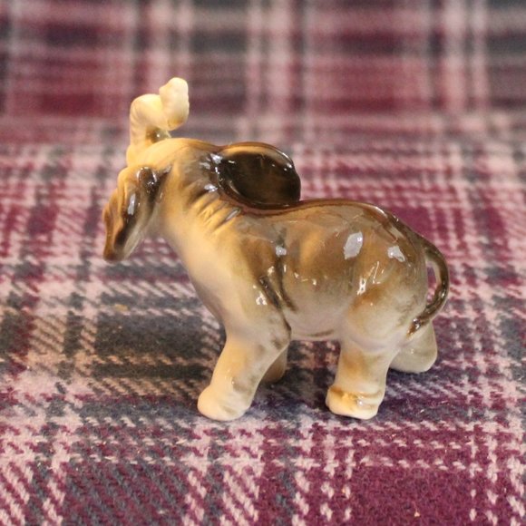 Vintage Japan Elephant Ceramic Figurines Lot of Two - Picture 4 of 12